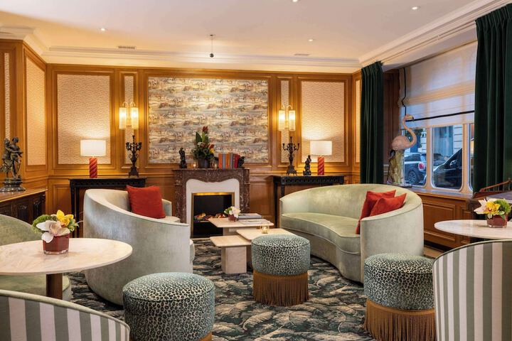 Guest Lobby