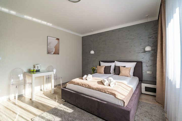 Room 3 of 11