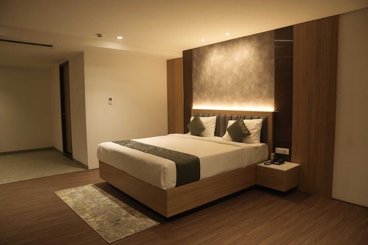 Room 16 of 45