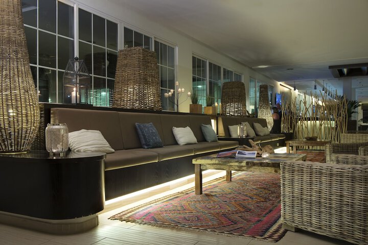 Lobby Photos