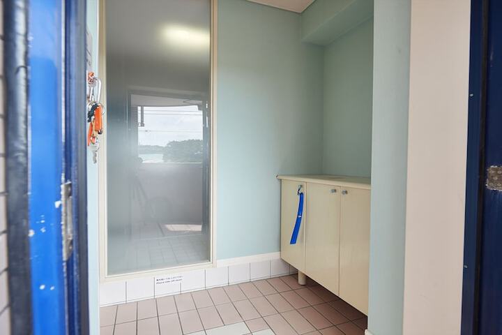 Room 18 of 125