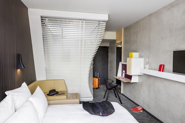 Room 5 of 39