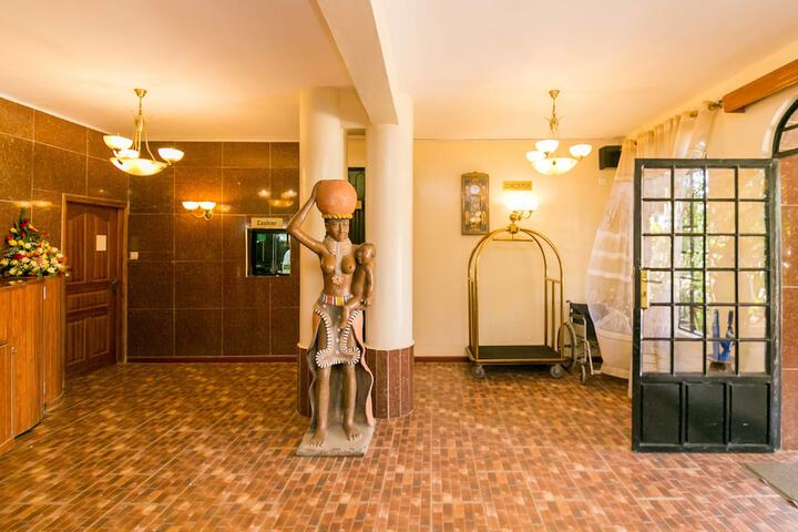 Hotel Interior 6 of 57
