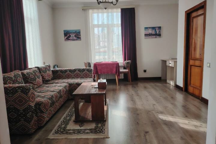 Room 49 of 140