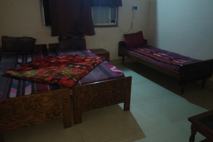 Room 9 of 21