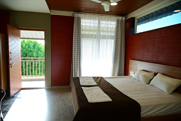 Room 10 of 40