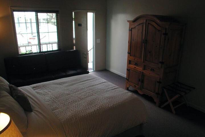 Room 19 of 43