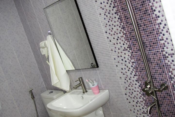 Room 20 of 28