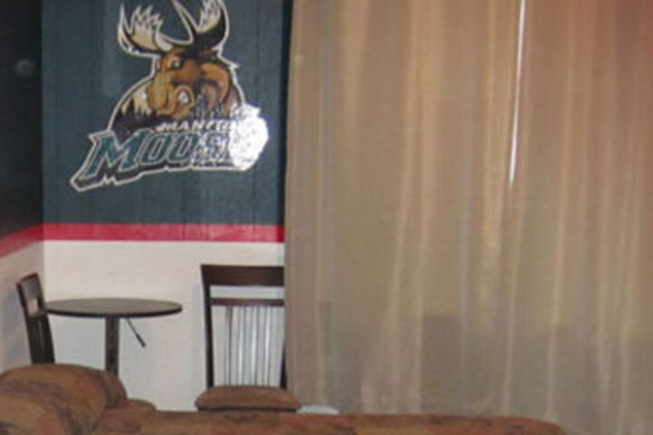 Room 12 of 17