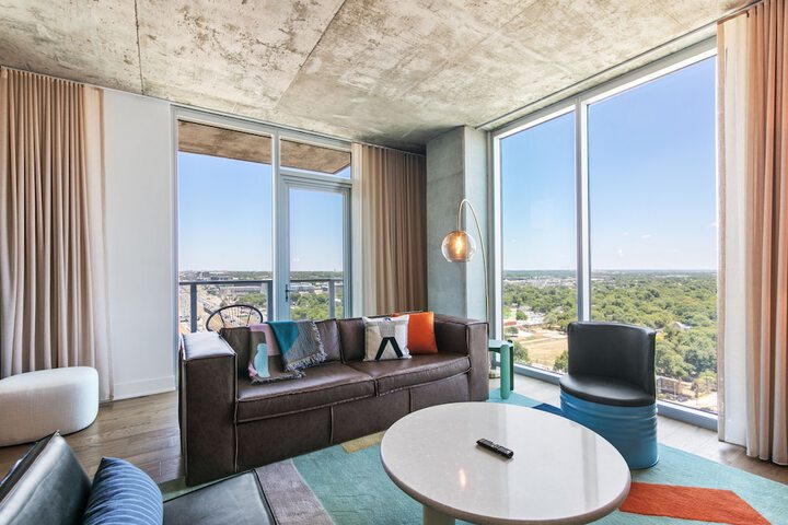 Room 405 of 860