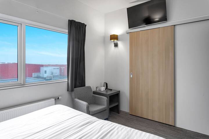 Room 10 of 78