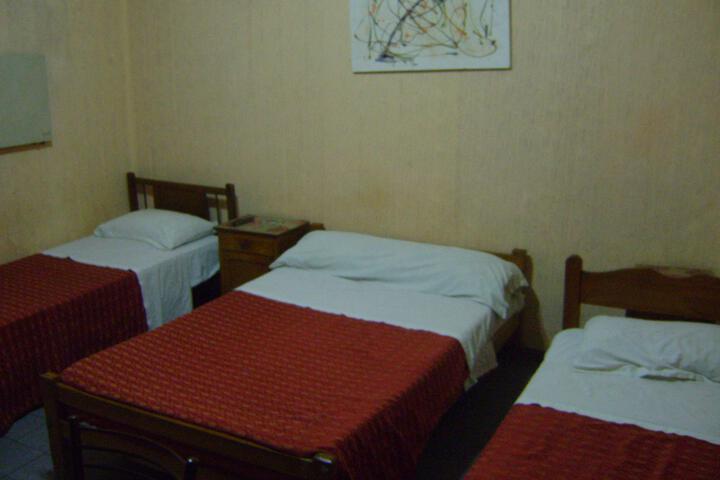 Room 16 of 46