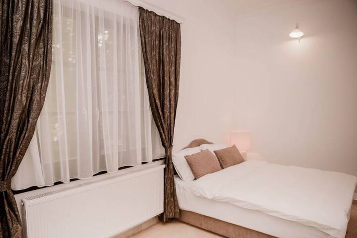 Room 5 of 55