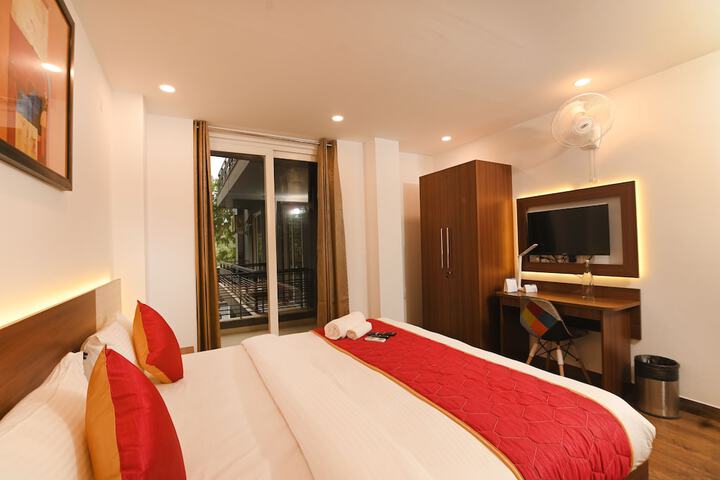 Room 10 of 17
