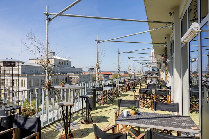 Terrace/Patio 50 of 52