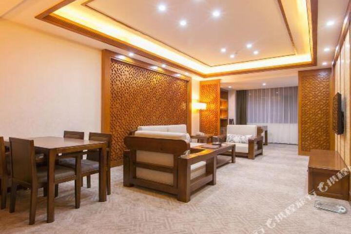 Heshan Hotel