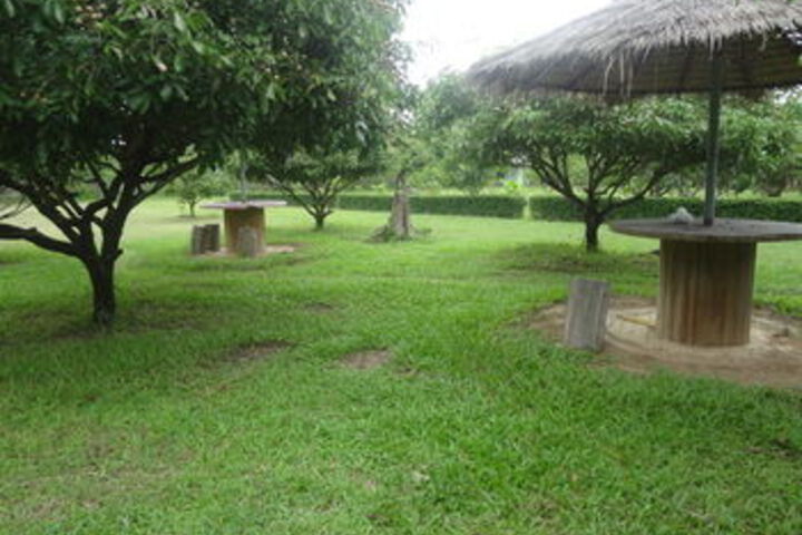 Hotel Exterior 15 of 27