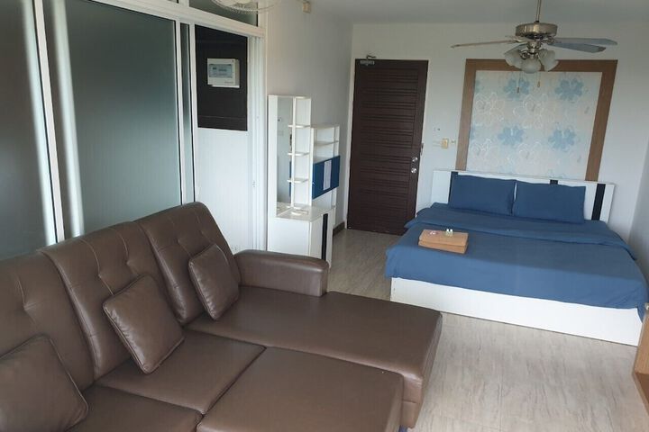 Room 153 of 263