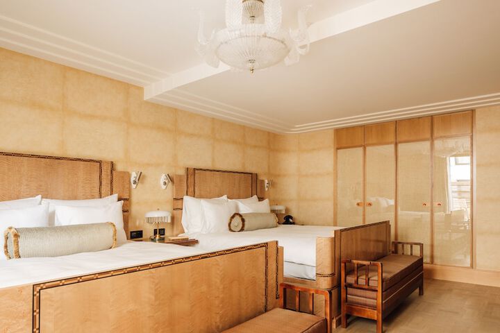 Room 15 of 146