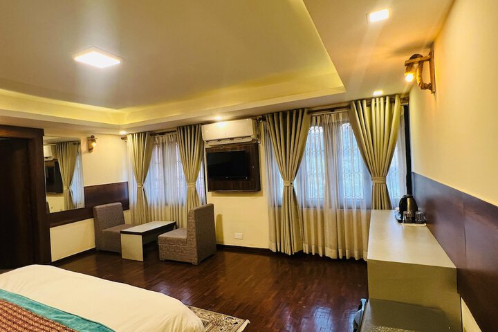 Room 4 of 19