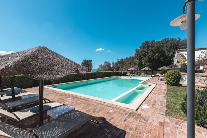 Pool 41 of 66