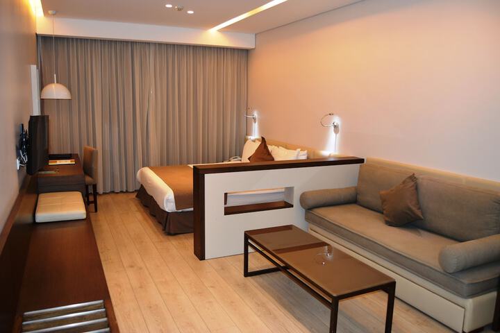 Room 47 of 128