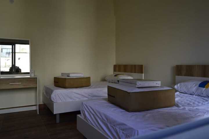 Room 2 of 13