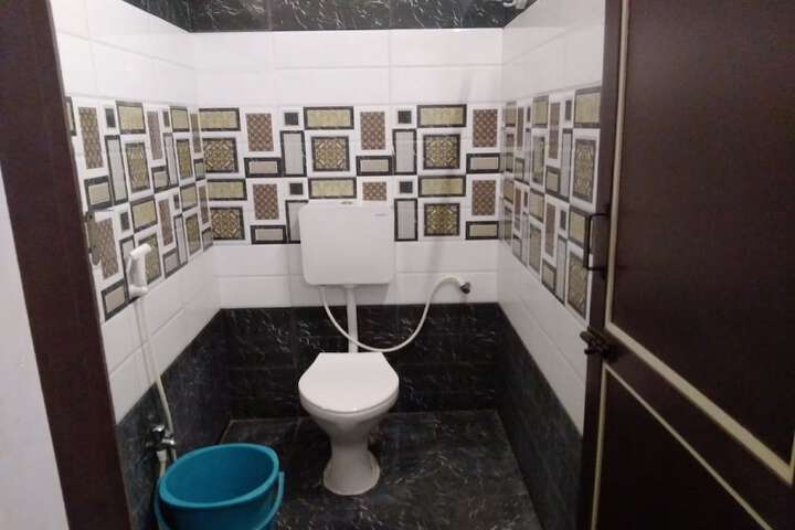 Room 10 of 10