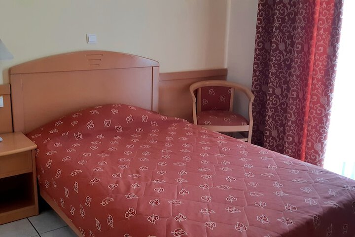 Room 15 of 47