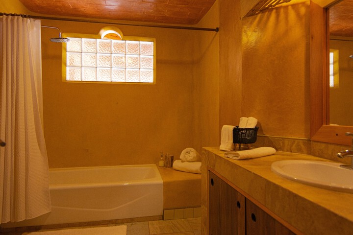 Room 18 of 24
