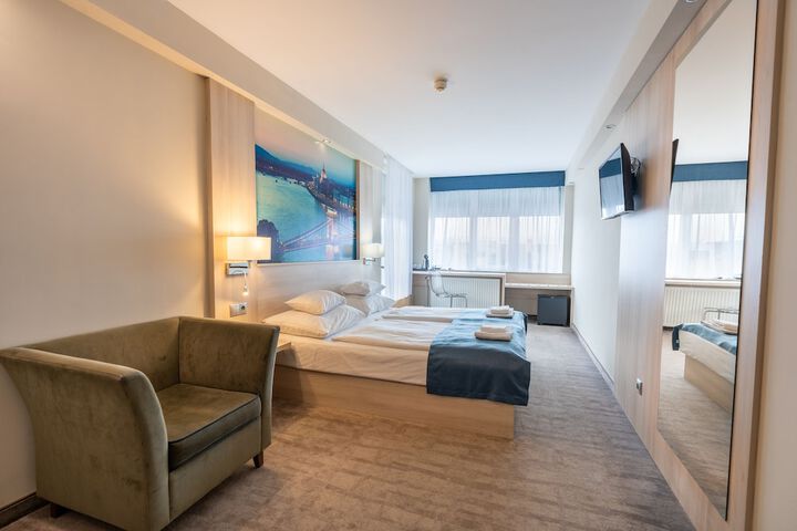 Room 45 of 139