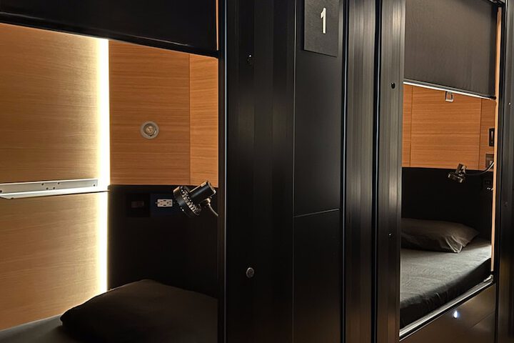 Room 9 of 24