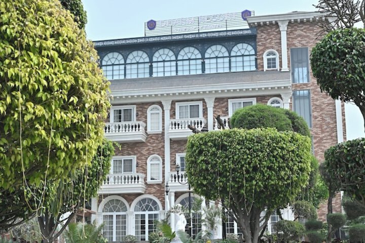 Hotel 135 of 161