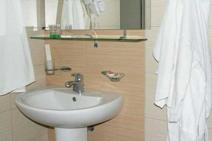 Clean Restrooms