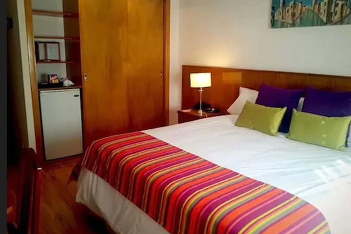 Room 5 of 41