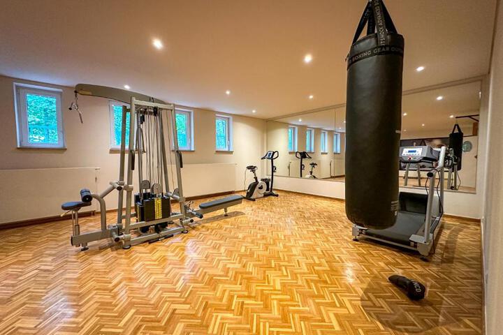Inside Room Photo