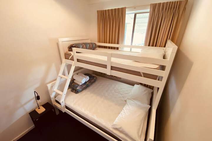 Room 30 of 149