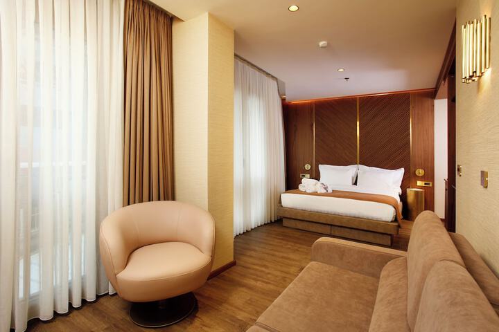 Room 47 of 69