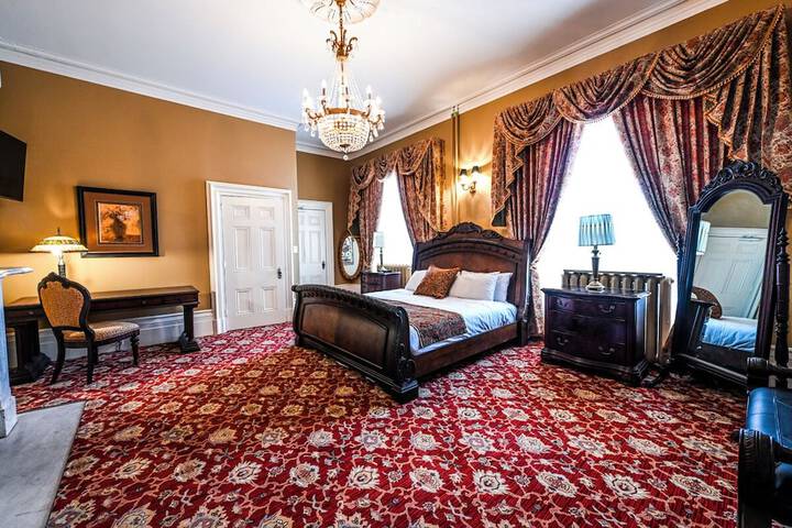 Room 17 of 22