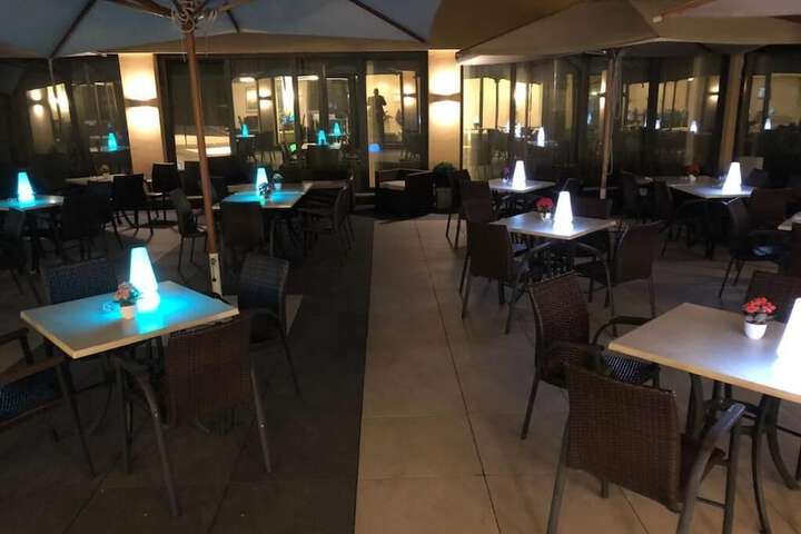Dining 39 of 67