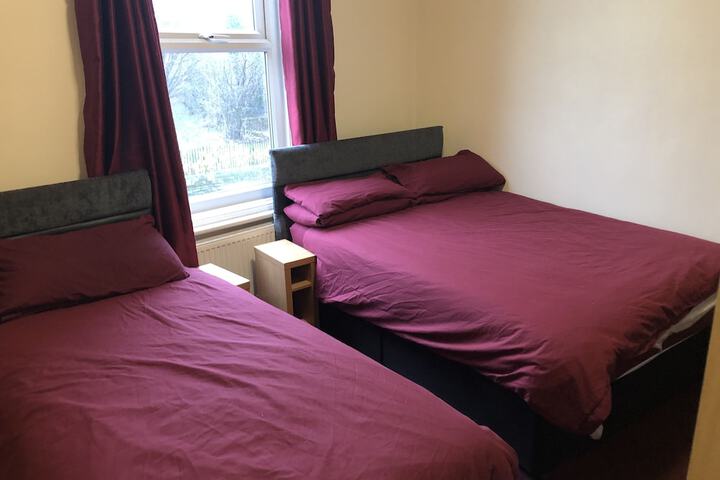 Room 3 of 33