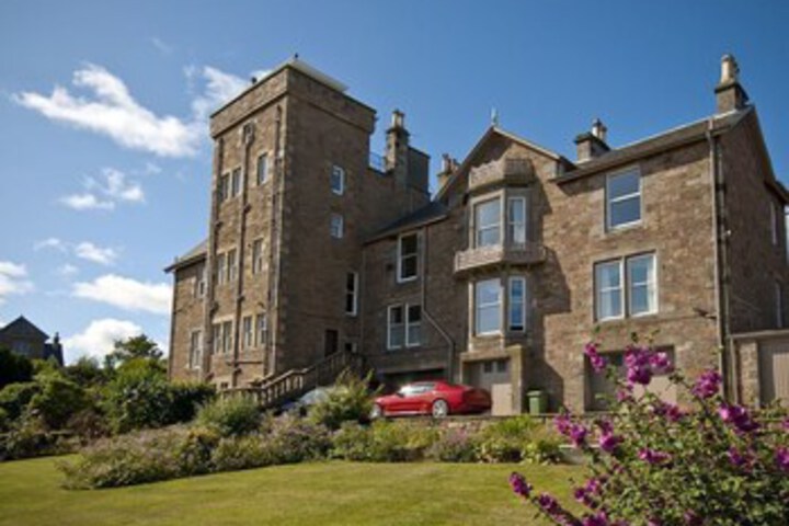 Hotel 8 of 53