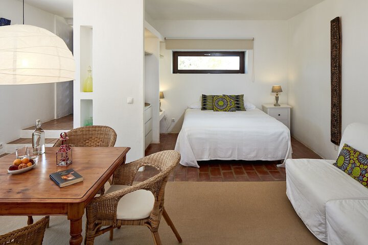 Room 9 of 44