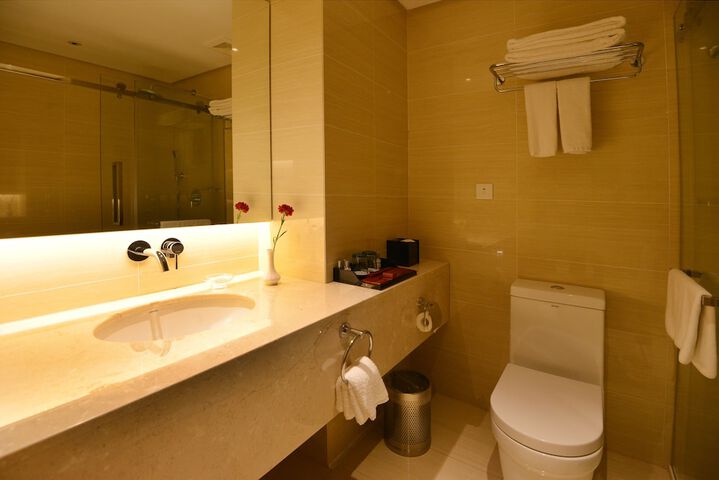 Room 19 of 32