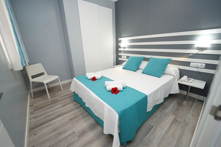 Room 4 of 26