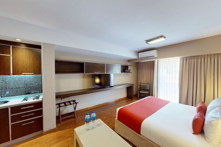 Room 10 of 67