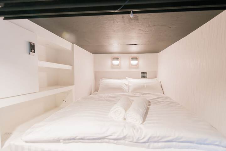 Room 4 of 58