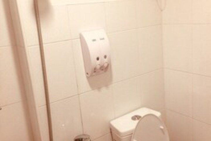 Room 54 of 57