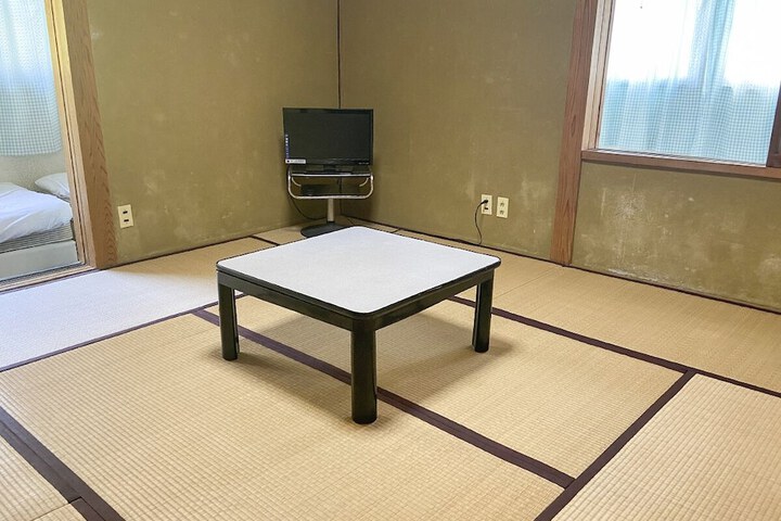Room 9 of 44