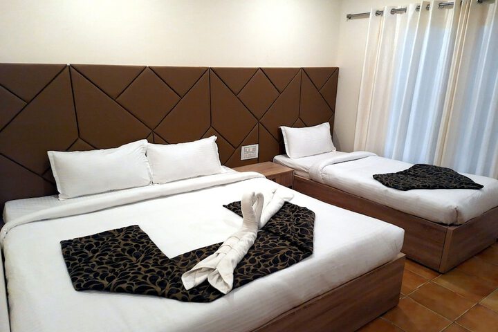 Room 14 of 37